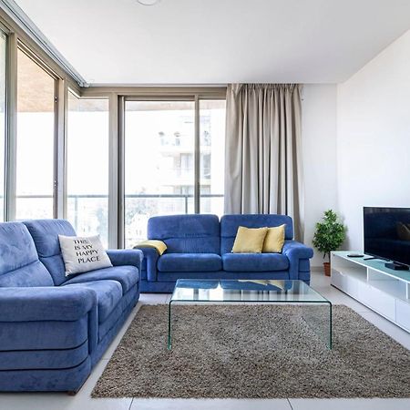 Exclusive Two-Bedroom Apartment With Parking Baitulmaqdis Luaran gambar